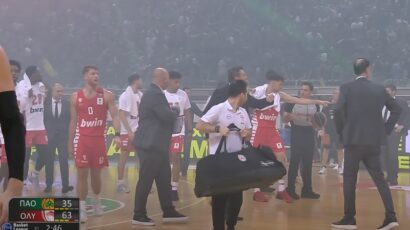 (VIDEO) Užasne scene u Grčkoj: Navijači Panatinaikosa prekinuli meč, Olimpijakosu šampionska titula