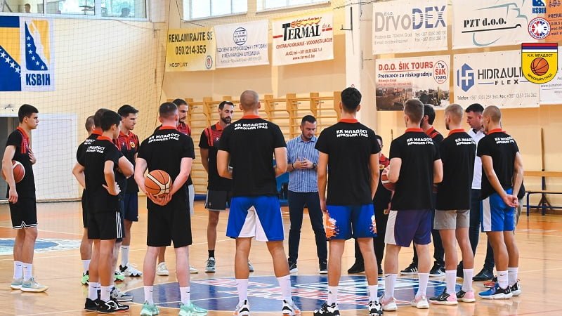 (VIDEO) Mladost počela sa pripremama