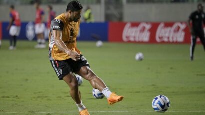 (VIDEO) Hulk razornim udarcem lijevom nogom pocijepao mrežu protivnika sa udaljenosti od 40 metara