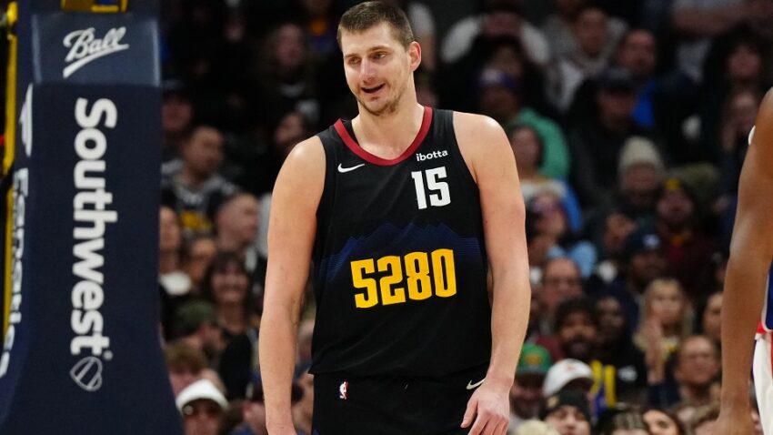 Šta radi ovaj čovjek: Jokić u sudaru protiv Adetokumba tripl-dablom vodio Nagetse do trijumfa