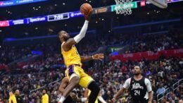 Lebron na ivici istorije: Jedan propušten meč dijeli ga od sezone bez individualne nagrade