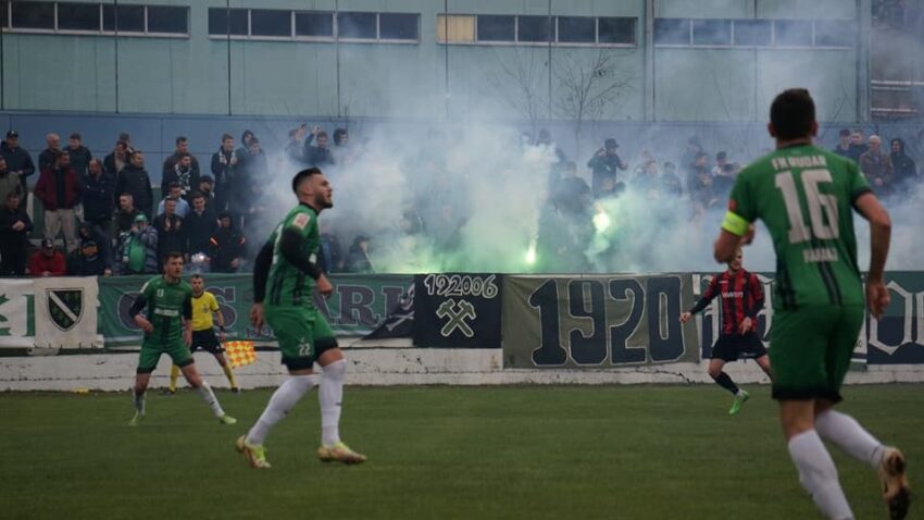 (FOTO) Da li je Rudar oštećen u Kaknju?