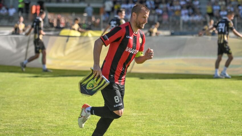 (VIDEO) Atraktivan gol Husejinovića iz slobodnog udarca za vođstvo Slobode