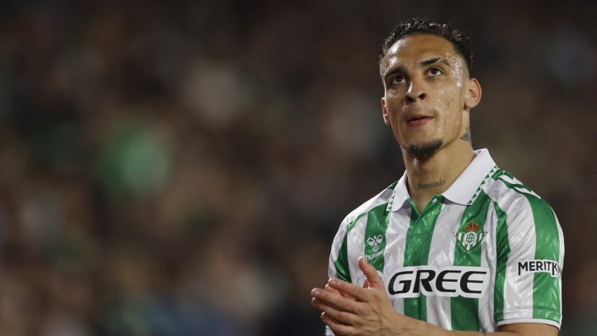 Fudbaleru Betisa poništen crveni karton, igra protiv Real Madrida