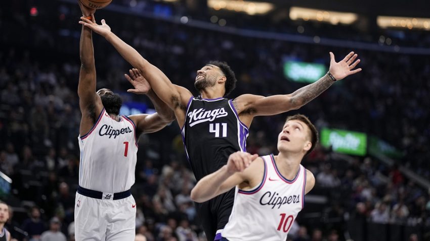 (FOTO) Džejms Harden uporedio Bogdana Bogdanovića i sebe sa duom iz poznatog filma