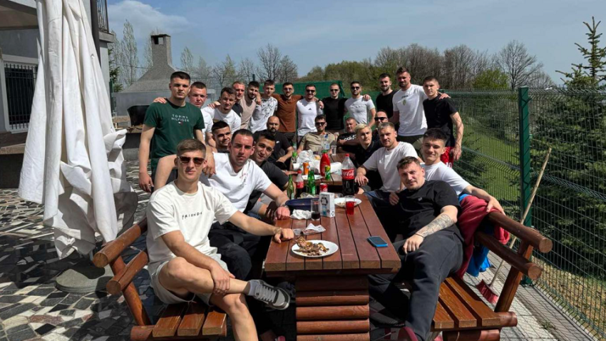 Dalibor Ignjić ispunio obećanje i počastio igrače Bratstva