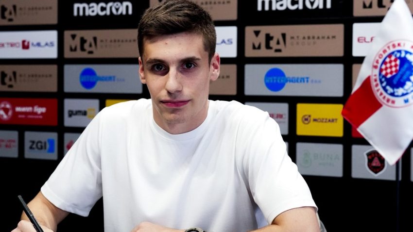 Mladi vezista potpisao prvi profesionalni ugovor sa Zrinjskim