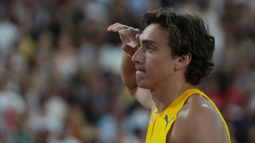 (VIDEO) Armand Duplantis ponovo oborio svjetski rekord