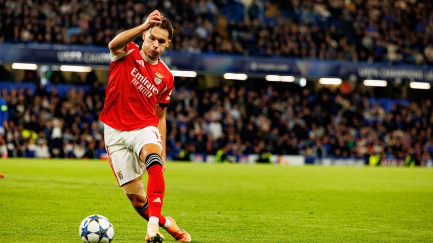 Evo koju ocjenu je zaradio Amar Dedić u utakmici protiv Ajaksa