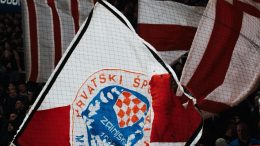 Klasična sačekuša: Huligani upali u voz sa navijačima Zrinjskog