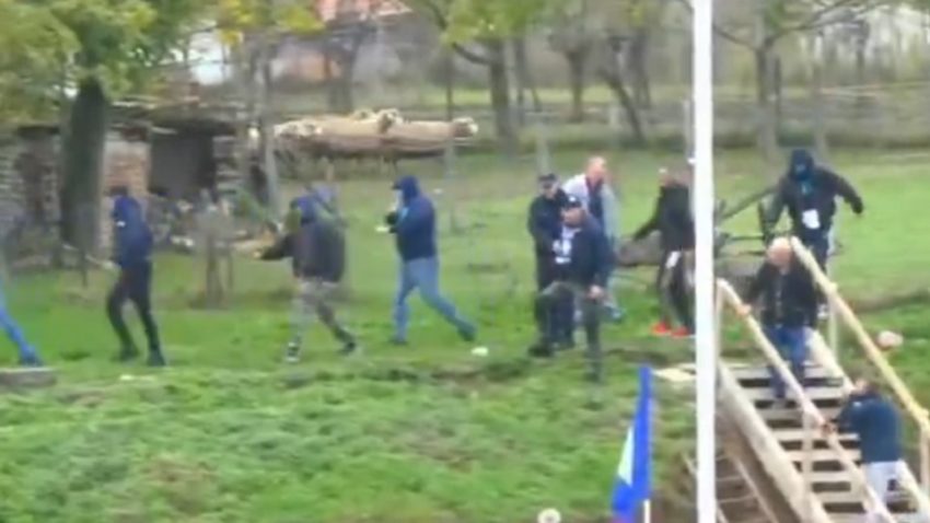 (VIDEO) Napadi na sudije, tuče igrača i sukobi navijača ovog vikenda u nižim ligama Srbije