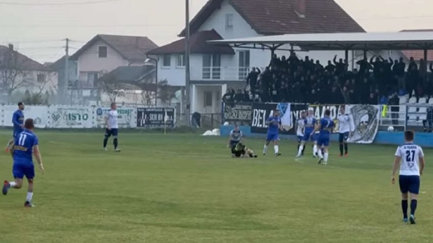 Komična scena na niželigaškim terenima u BiH, loptom nokautirao sudiju