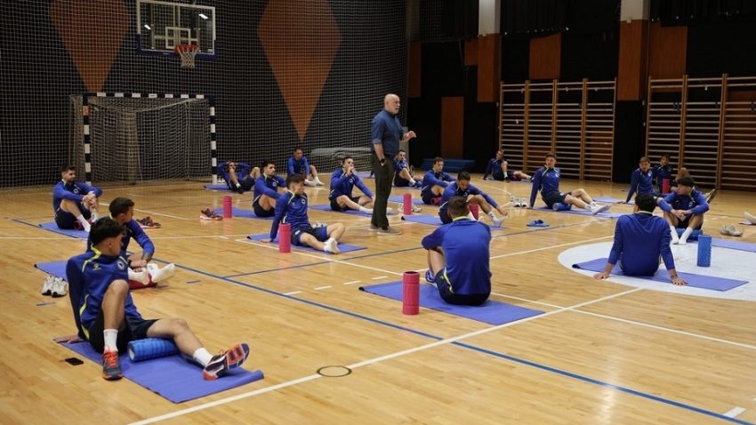 FOTO DANA: Zmajevi trenirali kao na času fizičkog