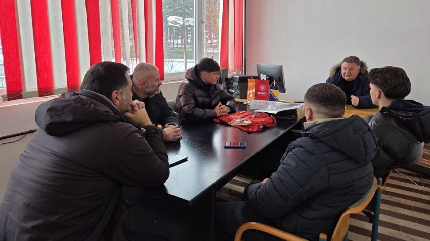 Reprezentativac BiH posjetio Jedinstvo iz Bihaća