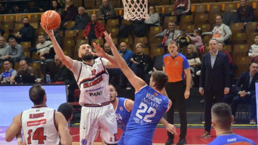 Sloboda u drugom poluvremenu slomila otpor Mornara i stigla do druge pobjede