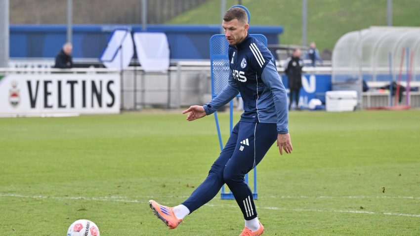 Debi Edina Džeke za Šalke pod upitnikom