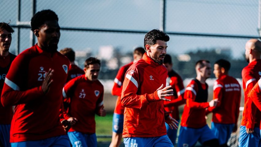 Radić će imati debi za pamćenje?