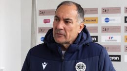 Potez očajnika ili pojačanje koje donosi stabilnost: Igor Štimac o dolasku iskusnog defanzivca
