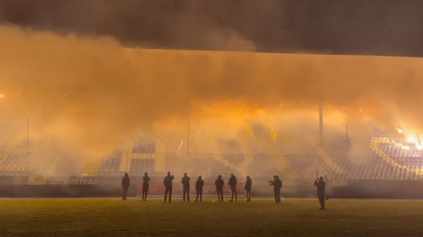 (VIDEO) Manijaci bakljadom najavili utakmicu protiv Zrinjskog