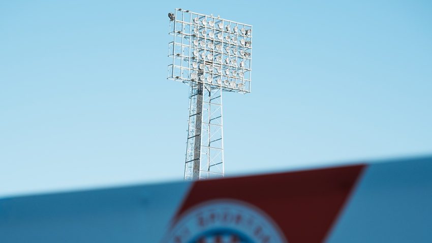 Još malo do početka meča u Mostaru, Štimac i Maksimović izabrali startne postave