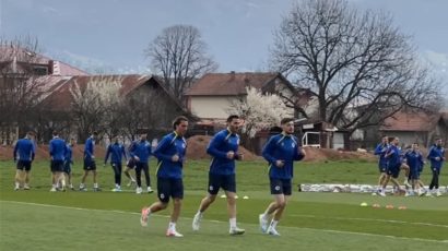 (VIDEO) Fudbaleri BiH održali prvi trening u Butmiru