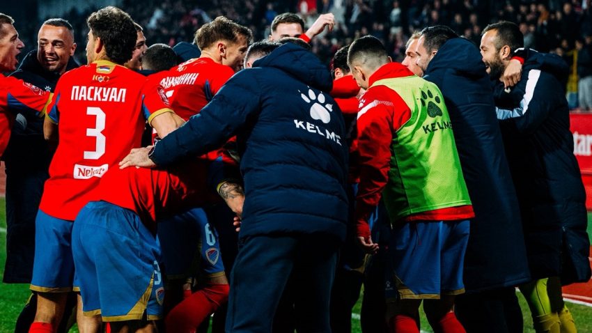 (FOTO) Fudbaleri Borca imali posebnu posjetu pred duel protiv Širokog Brijega