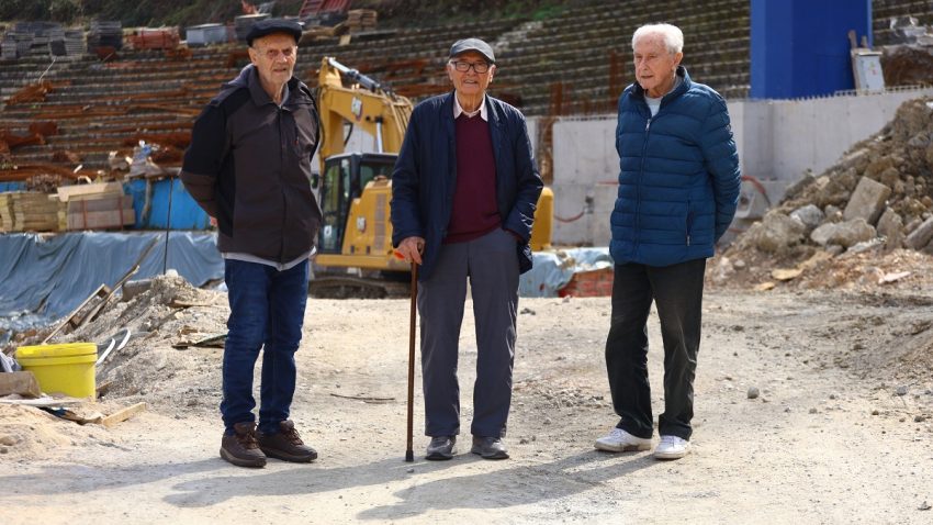 Legende Željezničara obilaze radove na izgradnji južne tribine