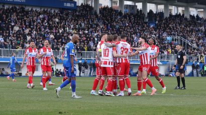 Prekidi, povrede i pobjeda Crvene zvezde u Novom Pazaru