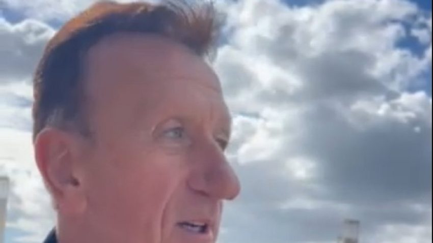 (VIDEO) Navijač BiH došao iz SAD da bodri Zmajeve: Kupio sam već kartu za drugu utakmicu u LA