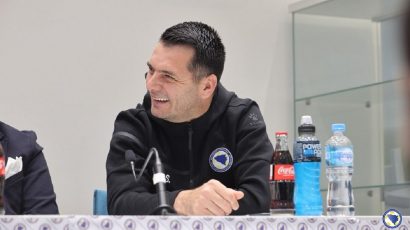 (FOTO) Emir Spahić reagovao na poruke koje dobija Edin Džeko